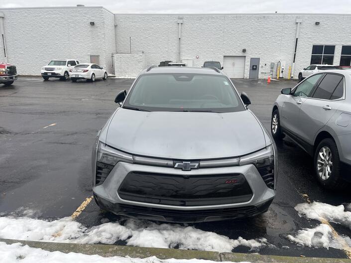2025 Chevrolet Blazer EV RS eAWD w/Dual-LevelChargeCord 21s AdptvCrz HtdCldMemLthr HD-SrrndVsn Milwaukee WI